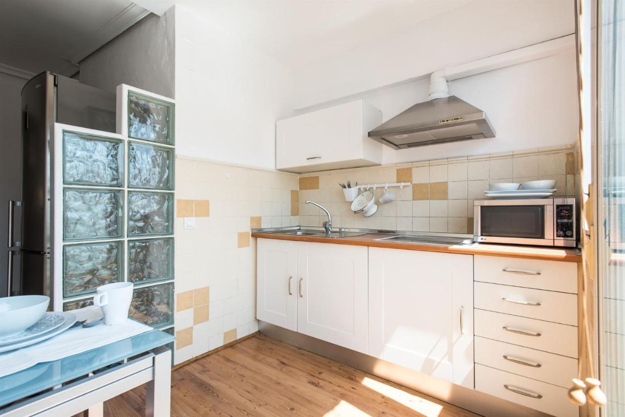 Alhondiga Suite Apartment With Terrace Siviglia Esterno foto