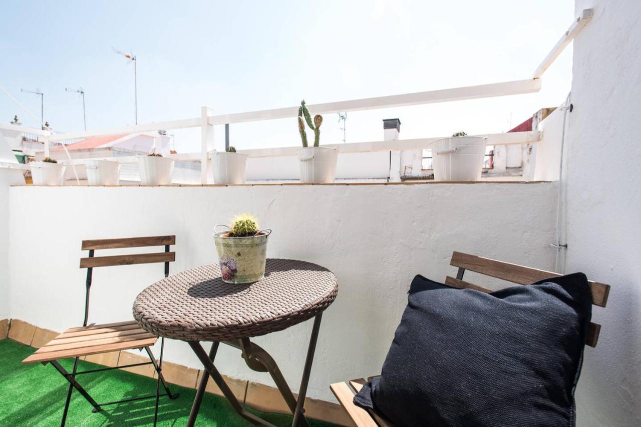 Alhondiga Suite Apartment With Terrace Siviglia Esterno foto