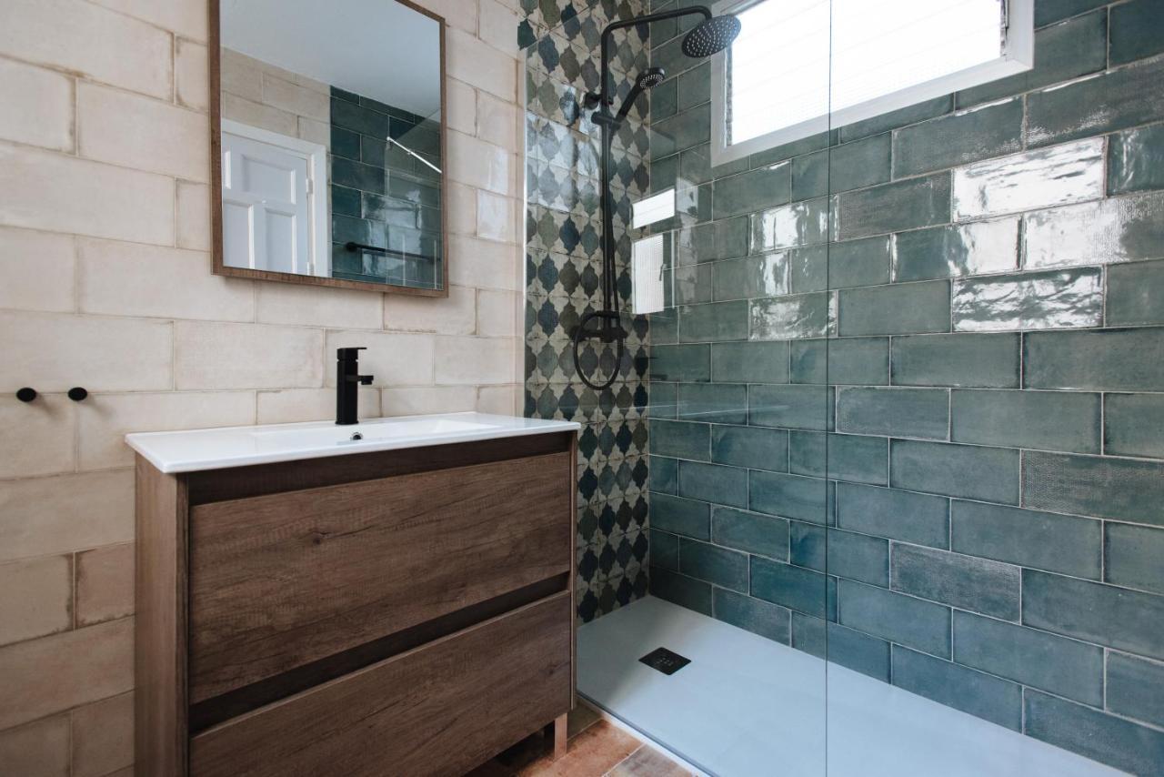 Alhondiga Suite Apartment With Terrace Siviglia Esterno foto